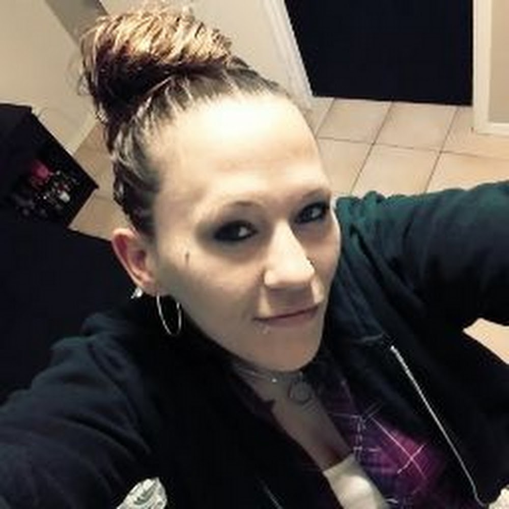 Meet your Posher, Briana